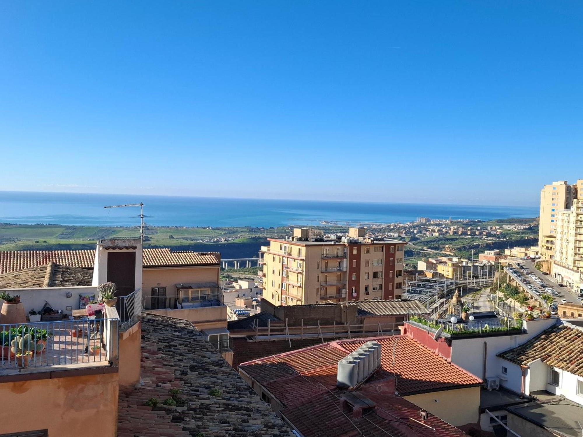 B&B Batara - "La Terrazza Del Centro" Agrigento Exterior foto